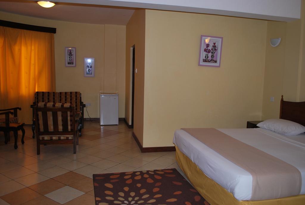 Parkview Inn Moshi Oda fotoğraf