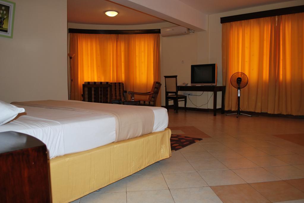 Parkview Inn Moshi Oda fotoğraf